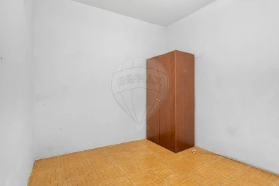 Moradia T3 para Venda em Bouro (Santa Maria)