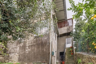 Moradia T3 para Venda em Bouro (Santa Maria)