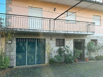 Moradia T4 para Venda em Valdosende