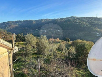 Moradia T4 para Venda em Valdosende