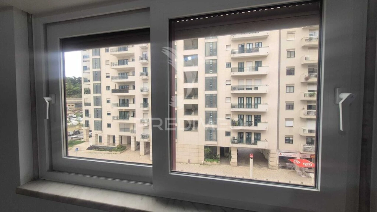 Apartamento T3 para Venda em Benfica Foto 9