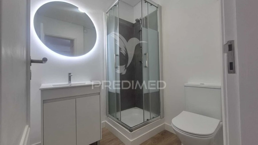 Apartamento T3 para Venda em Benfica Foto 17
