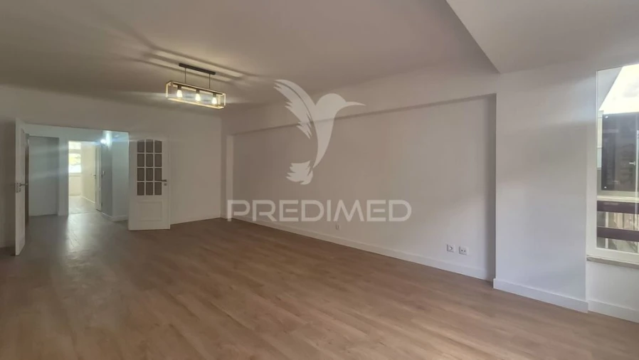 Apartamento T3 para Venda em Benfica Foto 9