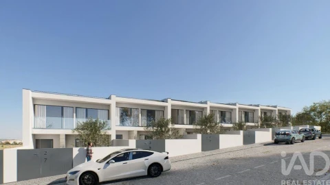 Moradia T3 para Venda em Fânzeres e São Pedro da Cova