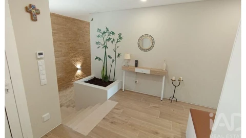 Moradia T2 para Venda em Sobral de Monte Agraço