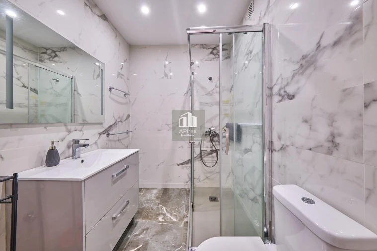 Apartamento T1 para Venda em Costa da Caparica Foto 18