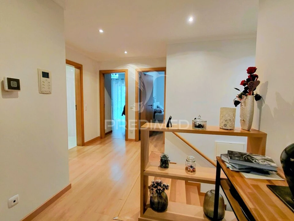 Apartamento T2 para Venda em Olhão Foto 6
