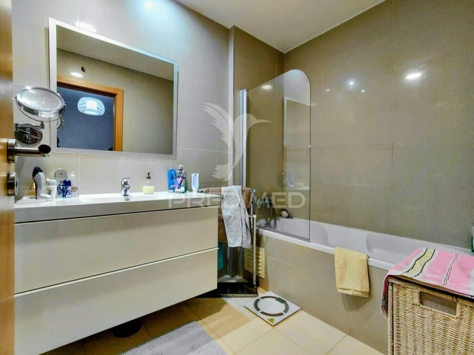 Apartamento T2 para Venda em Olhão Foto 8