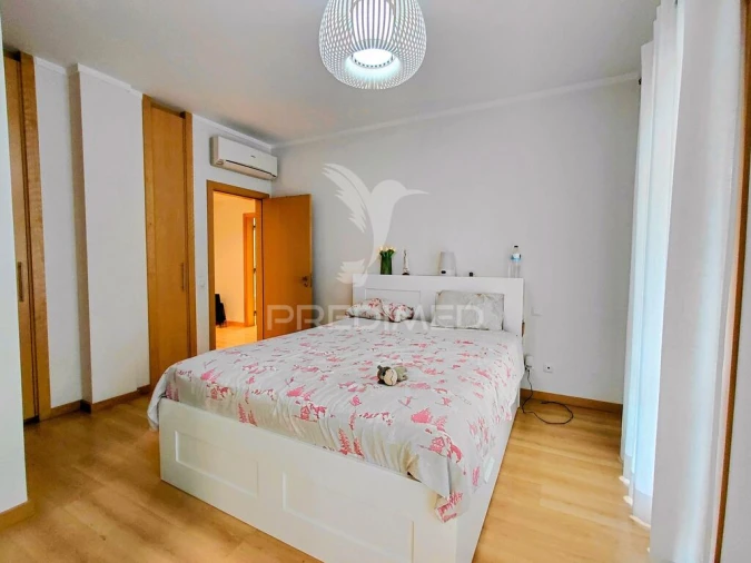 Apartamento T2 para Venda em Olhão Foto 9