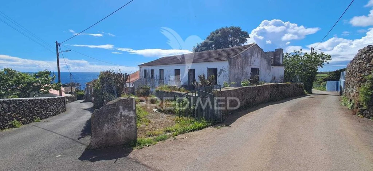 Moradia T6 para Venda em São Bartolomeu de Regatos Foto 7