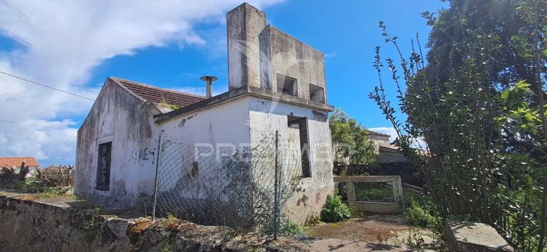 Moradia T6 para Venda em São Bartolomeu de Regatos Foto 2