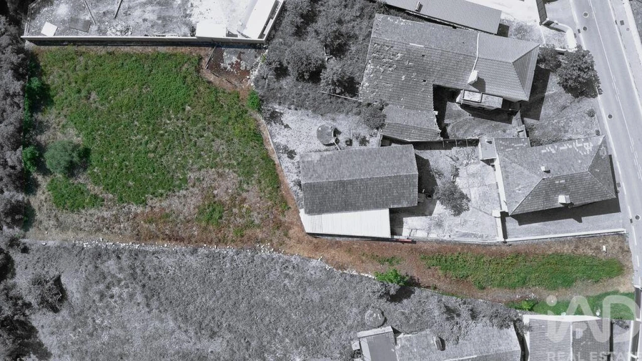 Terreno para Venda em Arrabal Foto 1