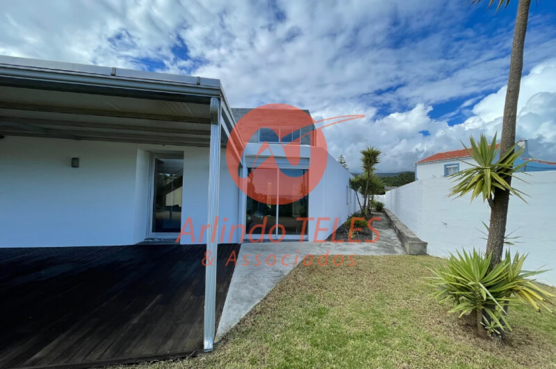 Moradia T3 para Venda em São Mateus da Calheta Foto 35