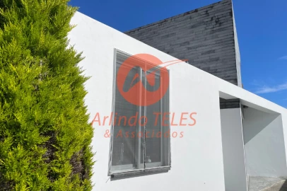 Moradia T3 para Venda em São Mateus da Calheta