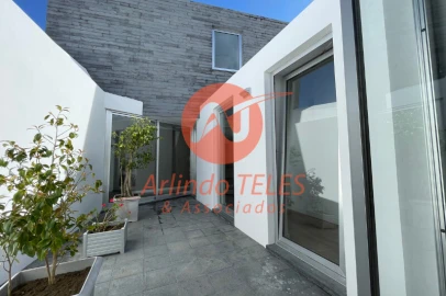 Moradia T3 para Venda em São Mateus da Calheta