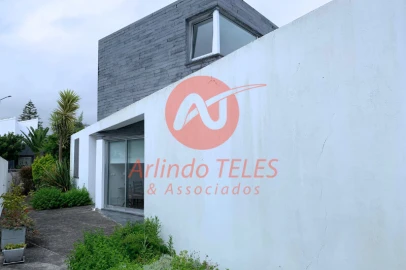 Moradia T3 para Venda em São Mateus da Calheta