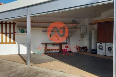 Moradia T3 para Venda em São Mateus da Calheta