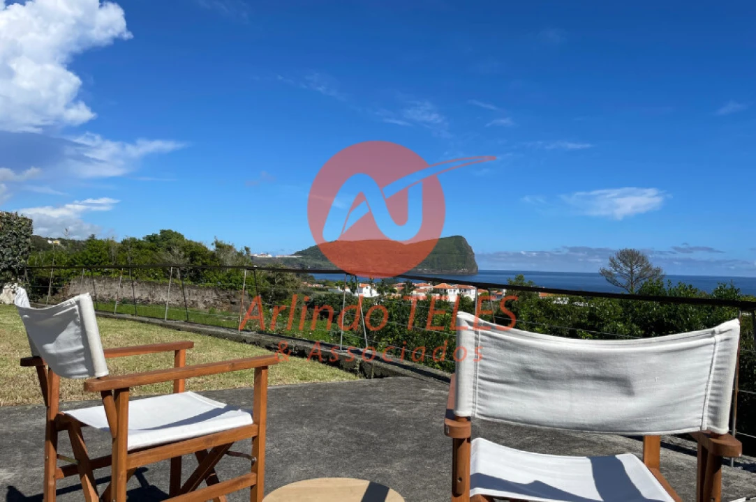 Moradia T3 para Venda em São Mateus da Calheta Foto 1