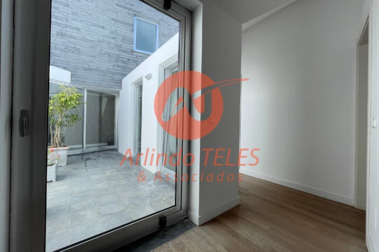 Moradia T3 para Venda em São Mateus da Calheta Foto 9