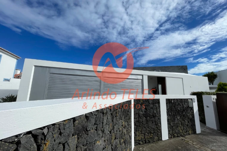 Moradia T3 para Venda em São Mateus da Calheta Foto 53