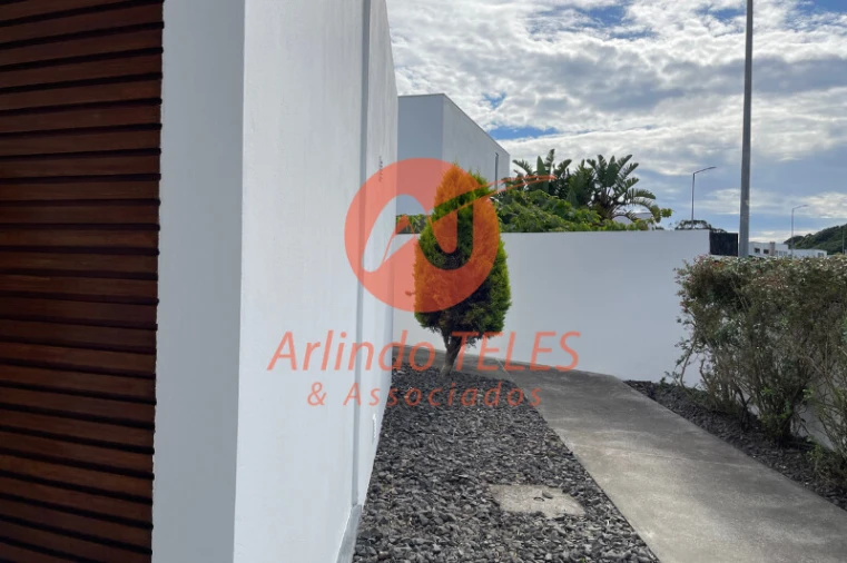 Moradia T3 para Venda em São Mateus da Calheta Foto 49