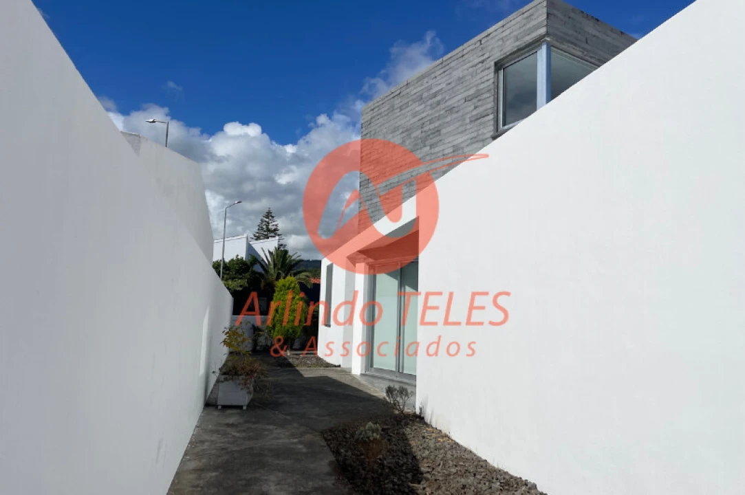 Moradia T3 para Venda em São Mateus da Calheta Foto 46