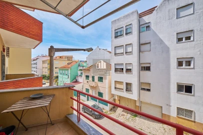 Apartamento para Venda em Costa da Caparica