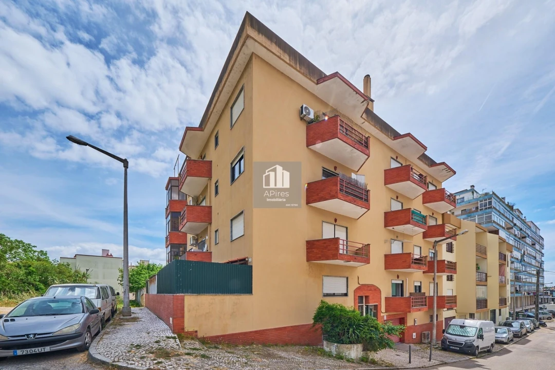 Apartamento para Venda em Costa da Caparica Foto 6
