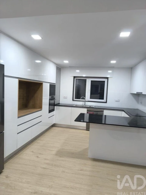 Moradia T3 para Venda em Cossourado