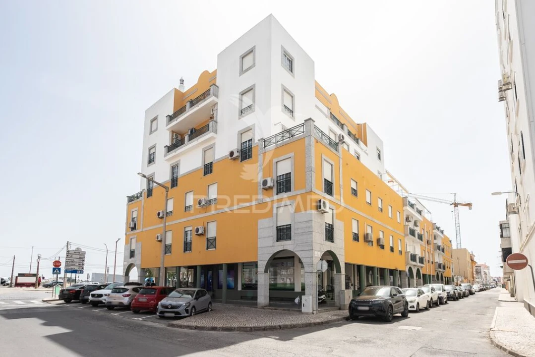 Apartamento T2 para Venda em Vila Real de Santo Antonio Foto 4