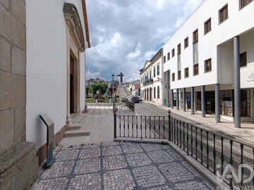 Loja para Venda em Arrifana