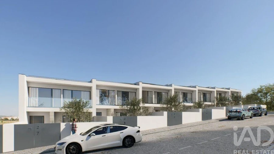 Moradia T3 para Venda em Fânzeres e São Pedro da Cova Foto 6