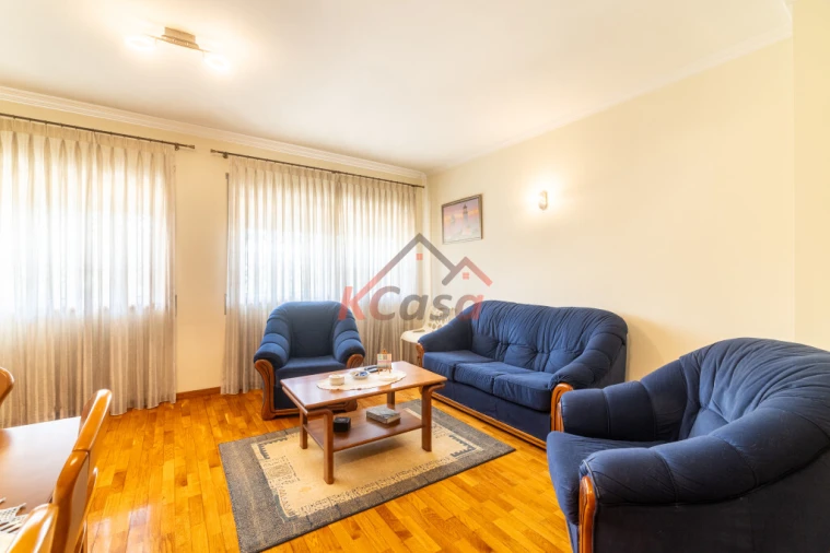 Apartamento T2 para Venda em Rio Tinto Foto 2