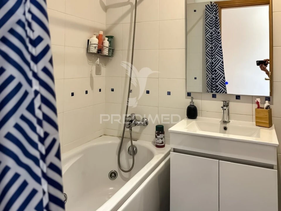 Apartamento T1 para Venda em Charneca de Caparica e Sobreda Foto 5