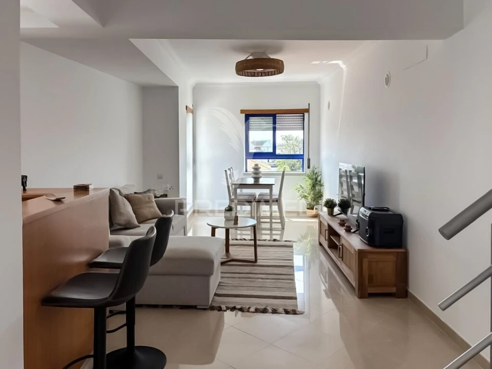 Apartamento T1 para Venda em Charneca de Caparica e Sobreda Foto 2