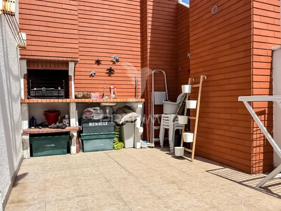 Apartamento T1 para Venda em Charneca de Caparica e Sobreda Foto 15