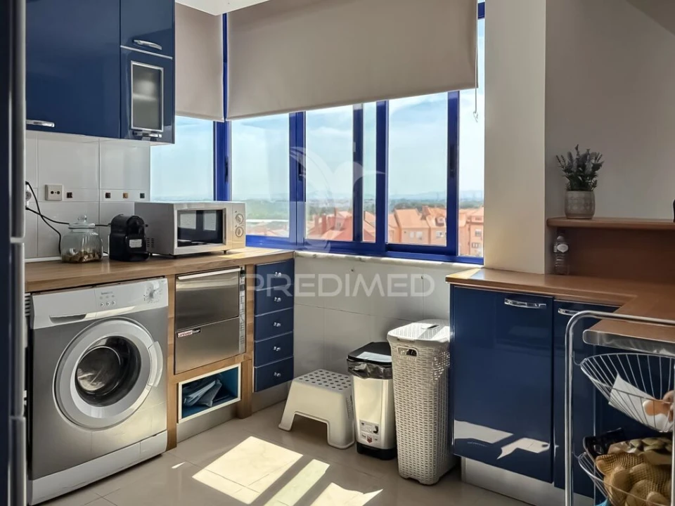 Apartamento T1 para Venda em Charneca de Caparica e Sobreda Foto 3