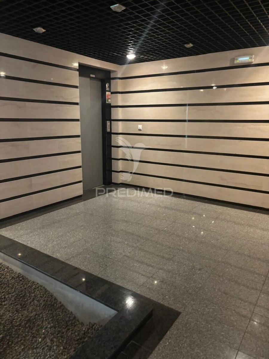 Apartamento para Venda em Charneca de Caparica e Sobreda Foto 19