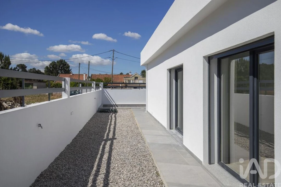 Moradia T4 para Venda em Fernao Ferro Foto 25