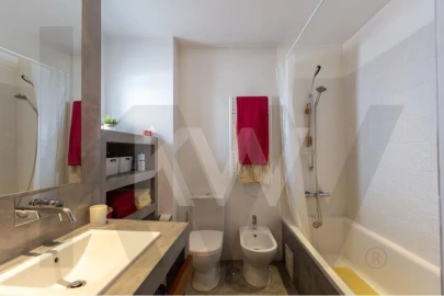 Moradia T4 para Venda em Carcavelos e Parede