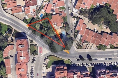 Terreno para Venda em Carcavelos e Parede