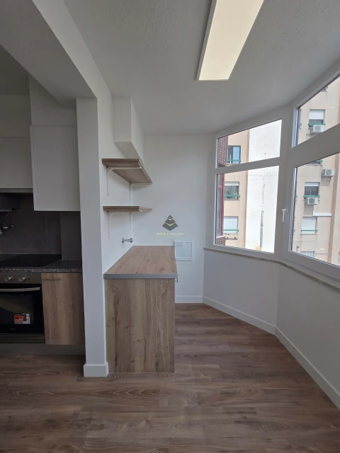 Apartamento T3 para Venda em Benfica