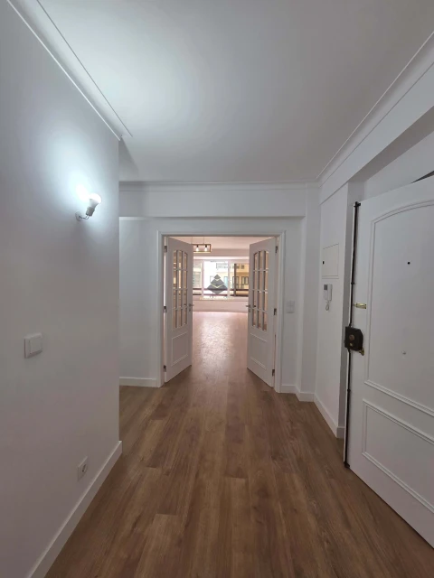 Apartamento T3 para Venda em Benfica