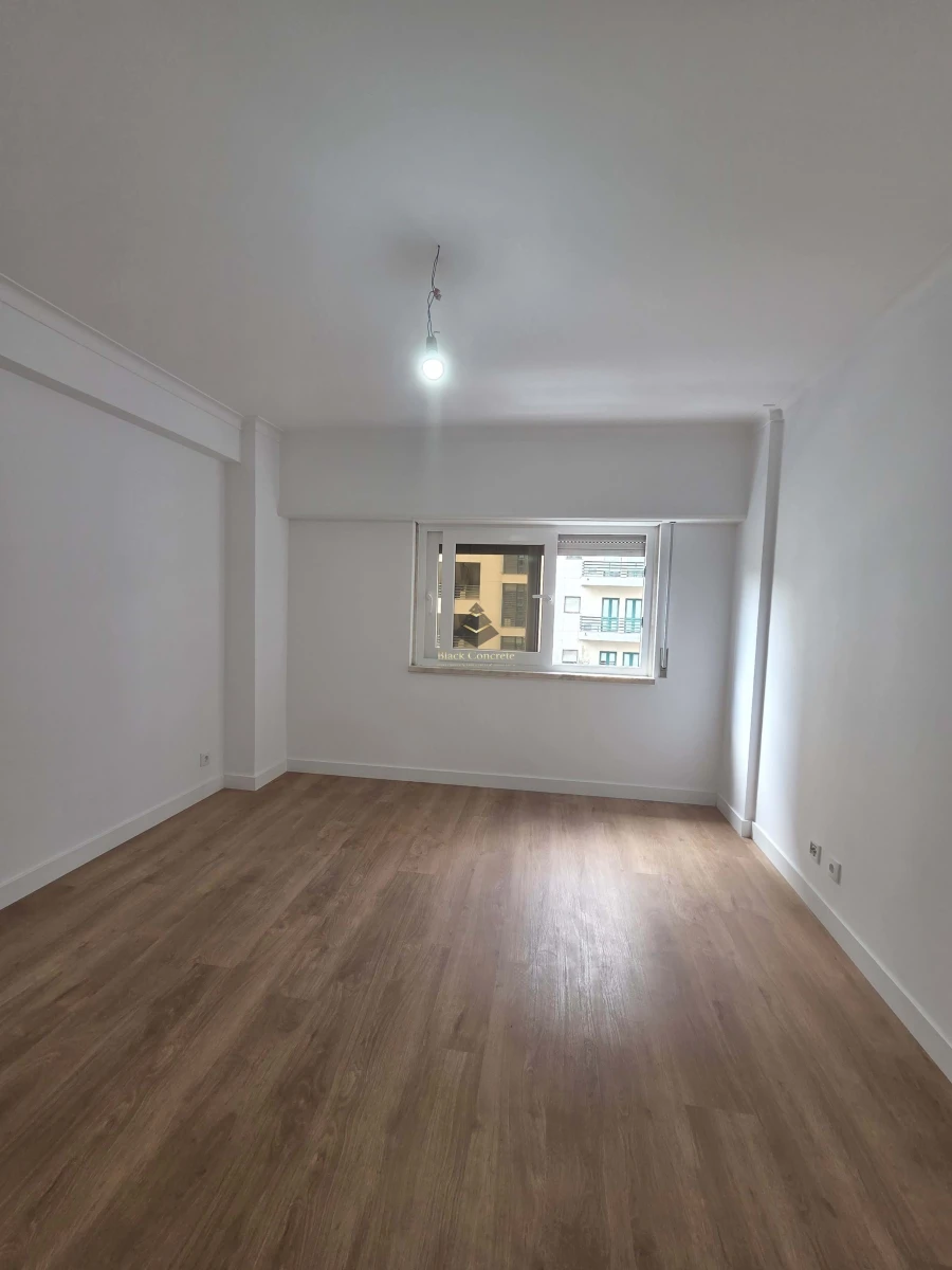 Apartamento T3 para Venda em Benfica Foto 17