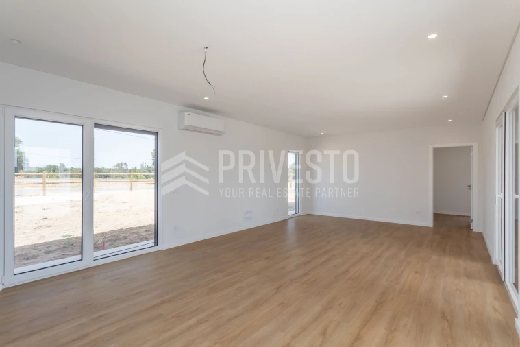 Moradia T3 para Venda em Montargil Foto 5