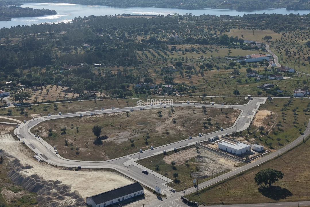 Moradia T3 para Venda em Montargil Foto 6