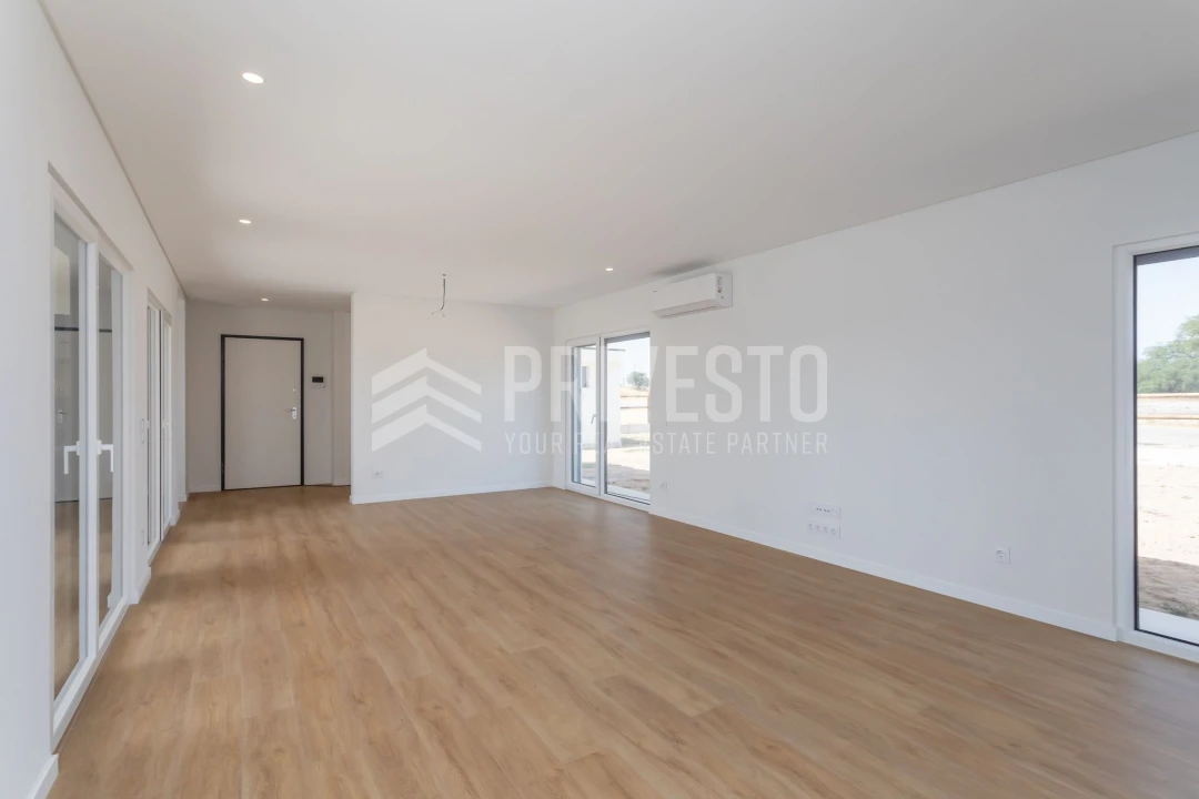 Moradia T3 para Venda em Montargil Foto 32