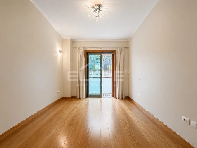 Apartamento T3 para Venda em Mafamude e Vilar do Paraíso Foto 12