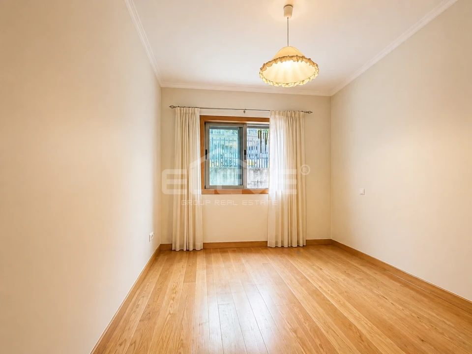 Apartamento T3 para Venda em Mafamude e Vilar do Paraíso Foto 15