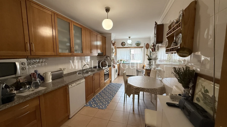 Apartamento T3 para Venda em Gualtar Foto 27